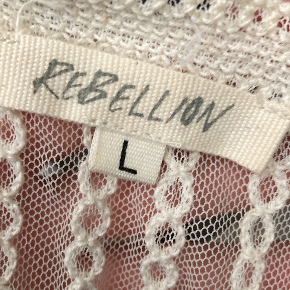 Lace vest - Picture 6 of 6